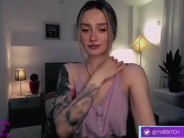 girl _yvie_ image #4317214