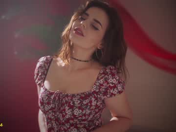 girl excitease image #2809685