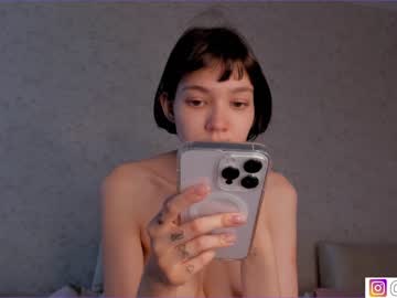 girl bzzzme image #4765595