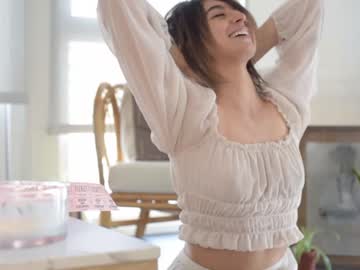 girl lizmreow image #1186065