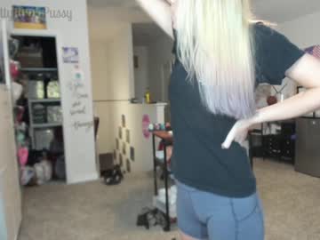 girl pr3ttyp1nkpussy image #2588141