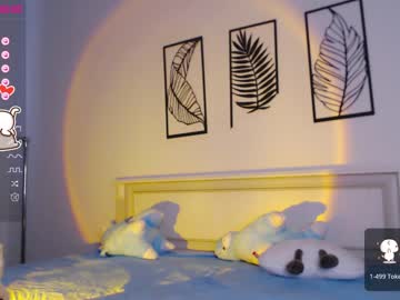 girl small_blondee image #3236024