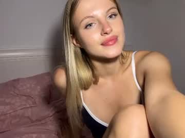 girl allaloffredo image #13067