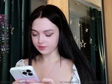 girl small_blondee image #6650700