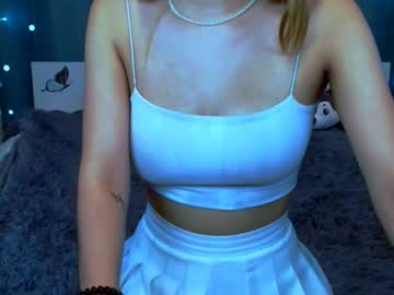 girl heart_selena image #5131438