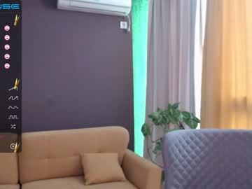 girl small_blondee image #1714568