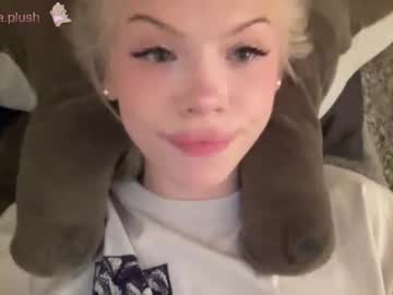 girl sonyaplush image #4226613