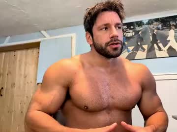 man pizza_biceps image #14164