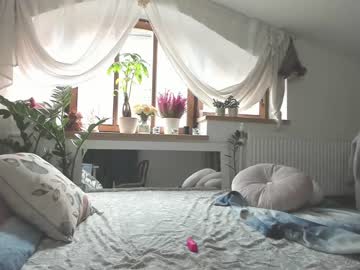 girl taralanes image #2869120