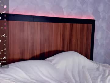 shyly_moon sex webcam