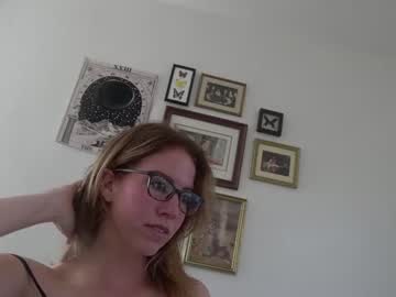 girl bekalikesit image #4132538