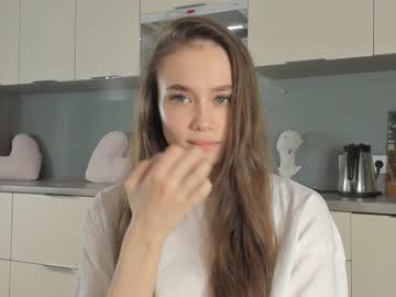 girl miaaperry image #3782405