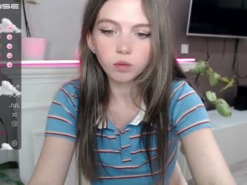 girl small_blondee image #2705753