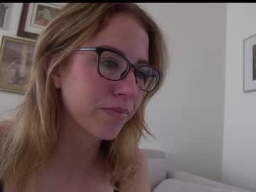 girl bekalikesit image #3632182