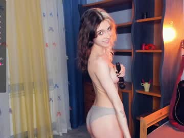 girl deliaderrick image #6398149