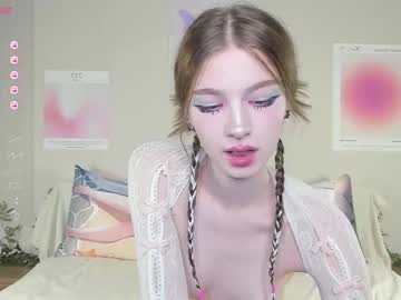 girl shycinderella image #5722165