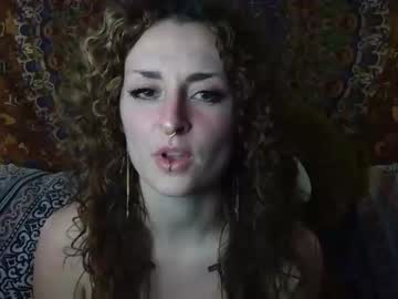 girl pistachio__nut image #995571