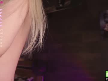 girl yolandabertha image #4162173