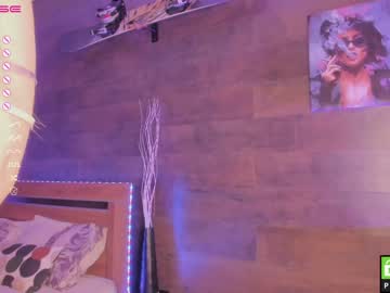 girl yolandabertha image #3968633