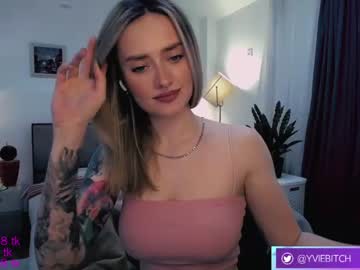 girl _yvie_ image #4280770