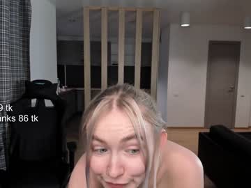 girl damsel_in_distr3ss image #1413851