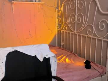 girl linellali image #2546882