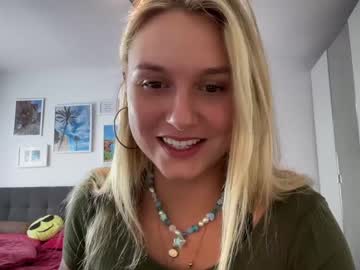 girl sarahsapling image #5397773