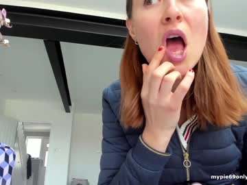 girl eatmypie69 image #3987670