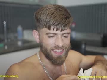 man machinebumkelly image #4421404