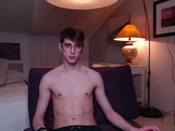 man alfie_evanss image #1588739