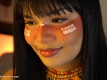 girl itsyaraa image #5861422