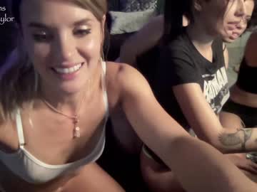 girl phoenix_taylor image #2309041