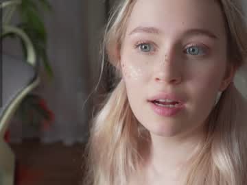 girl sonyaericsson image #6744096