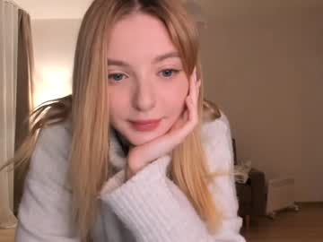 girl olli_ver image #3013202