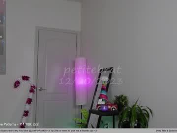 girl petitebrat image #5930617