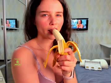 girl demurelixir image #3354094