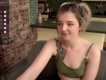 girl lucydelovely image #5196481