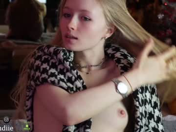 girl bestblondiiecb image #6061227