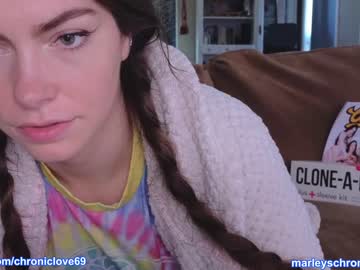 girl chroniclove image #4498148