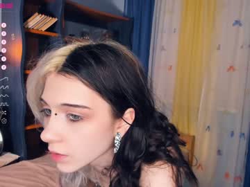 girl deliaderrick image #6669938