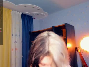 girl deliaderrick image #6391090