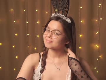 girl helenmoors image #4095823