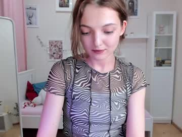 girl whereweland image #3403881