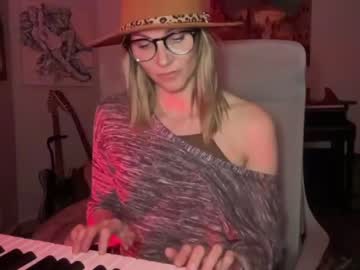 girl kaileeshy image #1390254