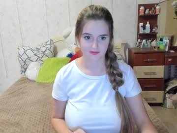 girl emmika_ image #2635418