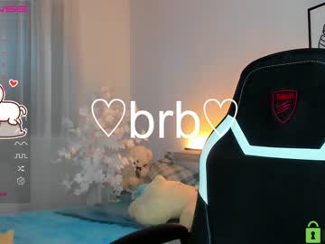 girl small_blondee image #3670821