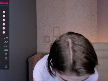 girl sally_simon image #3875127