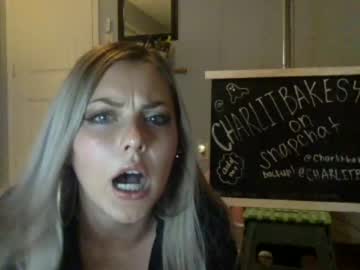 girl charlitbaker image #562222