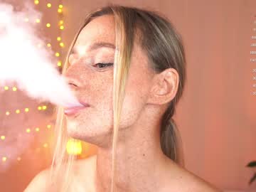 girl artease image #5893777