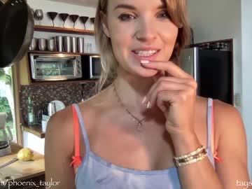 girl phoenix_taylor image #1694630